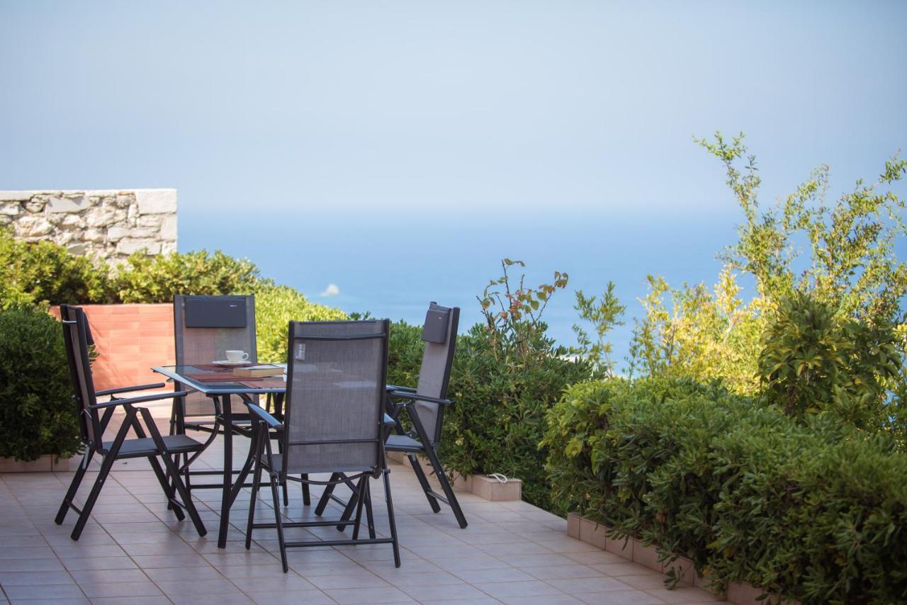 Fnk Apartments With Sea View Agia Pelagia  Exterior photo